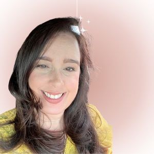 Meet your Posher, Mayelin